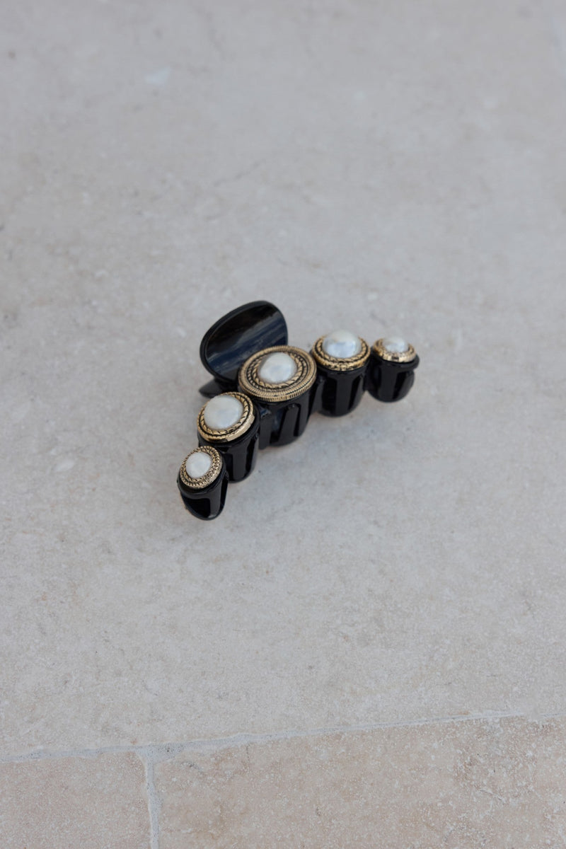 Pretty Statement Claw Clip Black